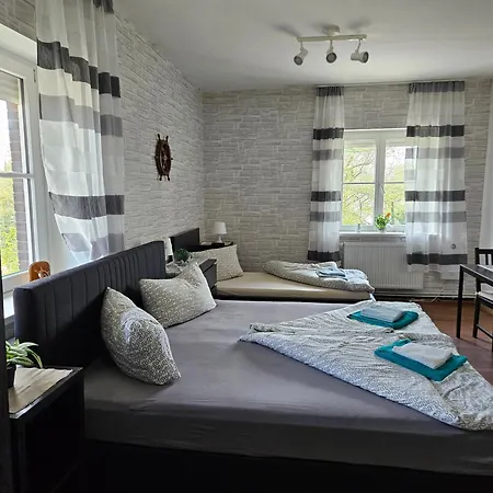 Nordseehostel Am Bahnhof Hostal Sande