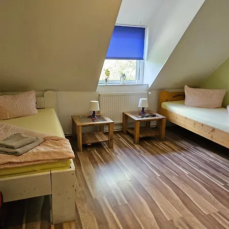 Nordseehostel Am Bahnhof * Sande