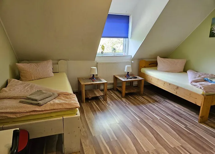 Nordseehostel Am Bahnhof * Занде