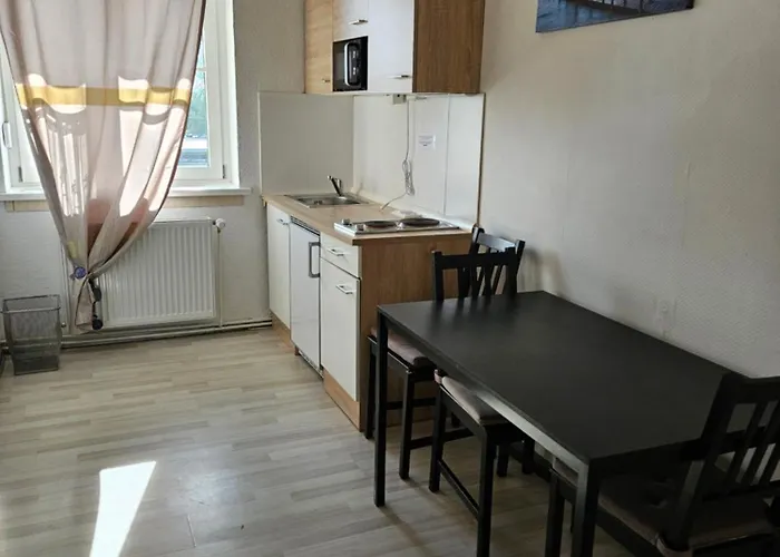 Nordseehostel Am Bahnhof Хостел Занде