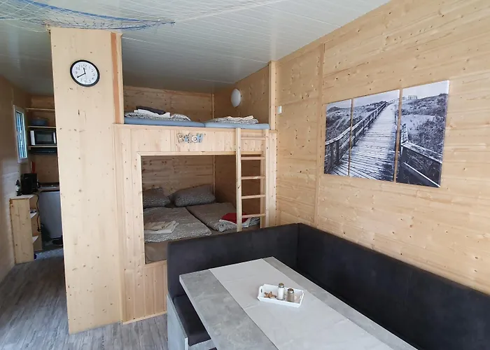 Nordseehostel Am Bahnhof Занде