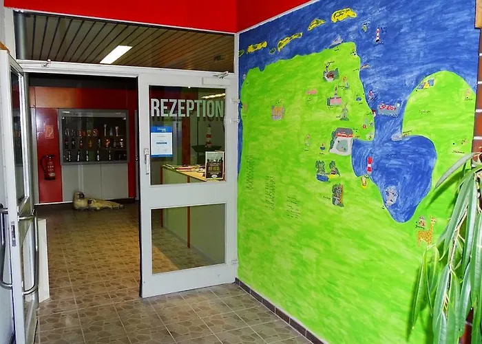 Nordseehostel Am Bahnhof * Занде